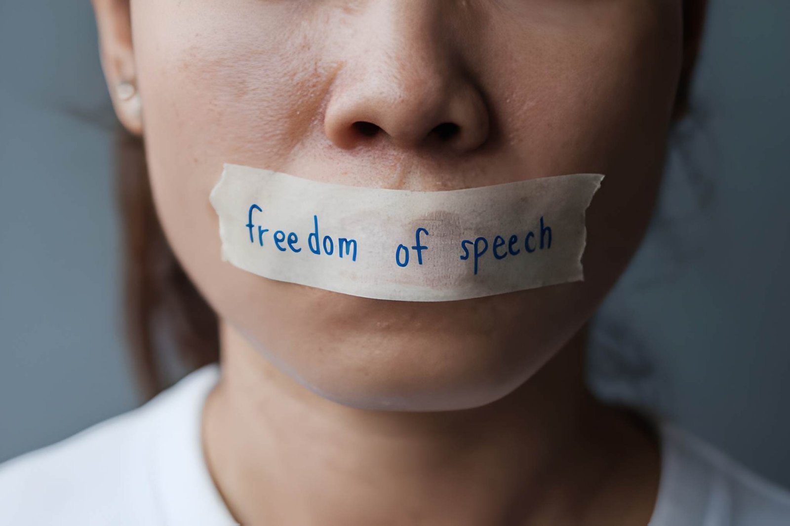 Social Media Censorship and Free Speech in Modern Digital Society